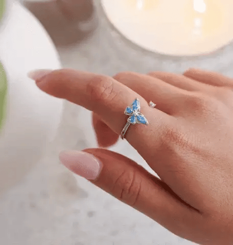 Crystal Butterfly Spinner Clam Ring
