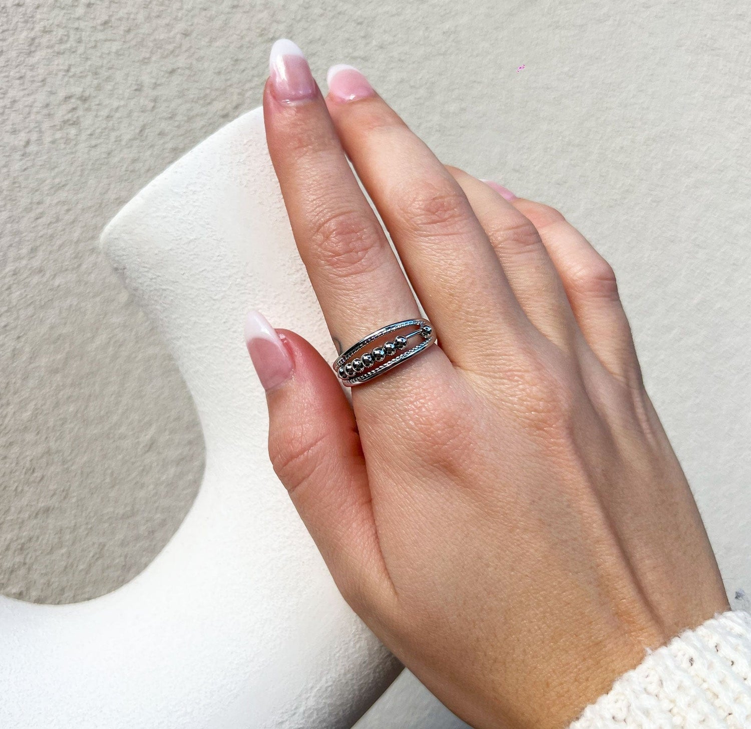 Pendulum Sliding Clam Ring